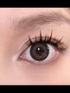 【Fast Shipping | Glam Night Look】Lashivo Wild Little Devil Glue-On Eyelashes 11–13mm|浓密卷翘感 假睫毛|Bulu Mata Dengan Gam Tebal