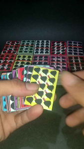 gosok gosok bom 15 titik ter murah isi 2000 pcs kupon/mainan gosokan tengkorak mainan viral