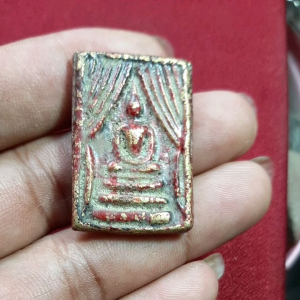 สมเด็จกรุวังหน้า สมเด็จเก่าๆ เนื้อทองนพคุณ ลงรักแดง 4.4