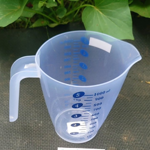 Takaran Air Serbaguna 1 Liter: Alat Ukur Air Mudah Digunakan