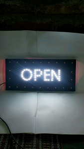 Hiasan Keliling Lampu LED: Efisiensi Energi & Dekorasi