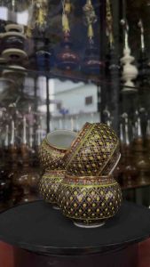 ถ้วยเบญจรงค์ เขียนลายนูน ขนาดใหญ่