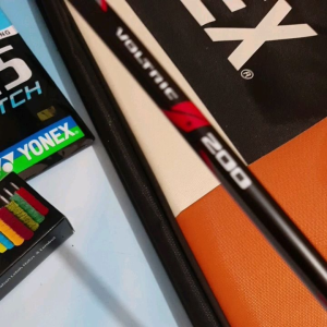 RAKET YONEX VOLTRIC LD 200EX 5UG5 ORIGINAL RAKET BADMINTON