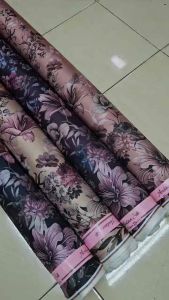 BARU kain ARABIAN Silk motif maniska | kembang pinggir warna burgandy | harga per setengah meter