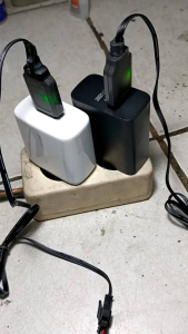 casan/charger USB  RC otomatis 7.4V 3PIN 2Ampere