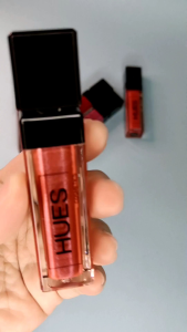 Hues Cosmetics Lip Gloss Lip Tint (Swag) Super Shiny With Shea Butter