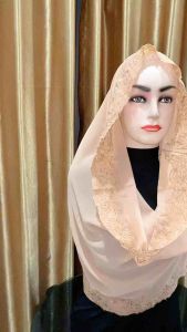 Kerudung Yenni Wahid Belah Samping / Rengkuh Instan