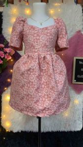 A Comprehensive Guide to Adult & Kids Plain Puff Dresses