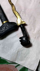 Koleksi hiasan dekorasi rumah putut hitam