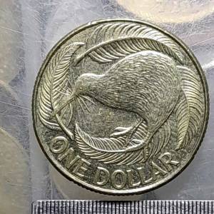 Koleksi koin lawas New zealand antik 1 Dollar 2013