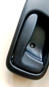 HANDLE PINTU DALAM TOYOTA HINO DUTRO /DYNA SAURUS LH RH ORI