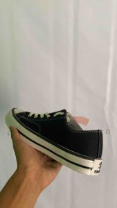 Sepatu Sneakers Sekolah Classic Cowok Cewek Kanvas Premium Model Low Pendek