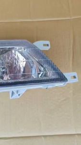 Head light Nissan Sentra B14 per side