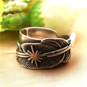 Cincin Elegan Desain Daun Bintang Harapan (Adjustable)