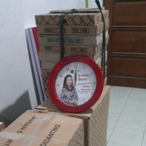 Jam dinding Custom logo custom nama custom foto pernikahan wisuda ulang tahun