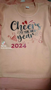 New Year T-Shirt 2025: A Festive Clothing Must-Have 🟤🤎