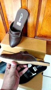 OBRAL MURAH SANDAL TUTONG PAPIRUT SEPATU SANDAL VIRAL 2025 KULIT CEWEK SANDAL TEPLEK BUSTONG WANITA SANDAL TASIK SEPATU PLAT SANDAL SANTAI SANDAL KARET MENTAH SEPATU KULIT SANDAL PROMO SANDAL SEPATU