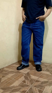 Celana Jeans Reguler Warna Hitam Non Strech / Tidak Melar