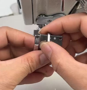 T9 Sepatu Corong Highspeed Dengan Lidah Pembatas Mesin Jahit Industri