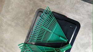 Cakar Rumput Plastik/ Pencakar Rumput Hijau/ Plastic Grass Rake/ Green Grass Rake