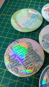 Pin Button For Teachers Day 3 for 100 random design 58mm