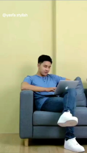 Kaos Polos Kancing Henley Cotton Combed 30s: Pilihan Terbaik Kaos Pria