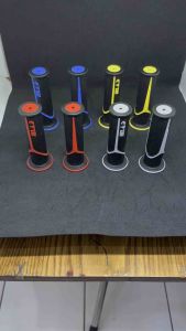 Handgrip BAD variasi warna model baros - grip BAD universal