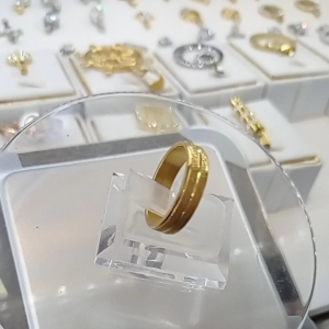 cincin pasir emas muda terbuat dari koin aslicincin cantik titanium asli anti luntur ORI cincin titanium asli anti