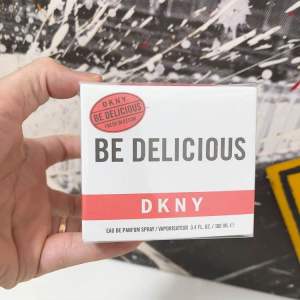 Nước hoa nữ Be Delicious Fresh Blossom Đỏ EDP 100ml ( Mới )