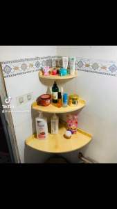 kệ góc tường gỗ tự nhiên không thấm nước