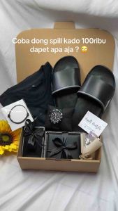 Giftbox kado hampers cowok kaos sandal murah kado ultah kado anniversary kado wisuda black edition