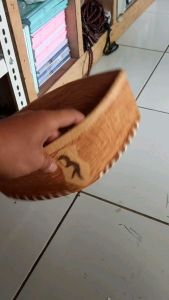 Peci kulit kayu habib bahar motif kujang terompah