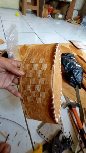 Peci Songkok Kulit Kayu Honai Motif Anyam Tinggi 89101112