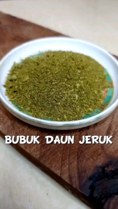 Daun Jeruk Bubuk Kemasan 25 Gram & Bumbu Rempah Sachet\\n\\n Apa Itu Daun Jeruk Bubuk Kemasan 25 Gram?\\n\\nDaun jeruk bubuk kemasan 25 gram adalah produk bumbu rempah yang terbuat dari daun jeruk yang telah dikeringkan dan dihaluskan menjadi bubuk. Produk ini dirancang untuk memudahkan penggunaan dalam berbagai masakan Indonesia, seperti rendang, soto, dan ayam bakar. Dengan ukuran kemasan yang kecil, daun jeruk bubuk kemasan 25 gram sangat cocok untuk digunakan dalam jumlah sedikit atau untuk mencoba resep baru.\\n\\n Bagaimana Cara Menggunakan Daun Jeruk Bubuk Kemasan 25 Gram?\\n\\nUntuk menggunakan daun jeruk bubuk kemasan 25 gram, cukup tambahkan sesuai dengan resep yang Anda ikuti. Biasanya, satu sendok teh daun jeruk bubuk sudah cukup untuk memberikan rasa yang kuat pada masakan. Pastikan untuk menyimpan kemasan yang masih ada dalam tempat yang kering dan gelap untuk menjaga kualitas dan rasa.\\n\\n Keuntungan Menggunakan Daun Jeruk Bubuk Kemasan 25 Gram\\n\\nMenggunakan daun jeruk bubuk kemasan 25 gram memiliki beberapa keuntungan, antara lain:\\n\\n- Mudah digunakan: Cukup tambahkan sesuai dengan resep yang Anda ikuti, tanpa perlu repot mengolah daun jeruk segar.\\n- Praktis: Ukuran kemasan yang kecil membuatnya mudah dibawa-bawa dan disimpan.\\n- Rasa yang konsisten: Dengan menggunakan daun jeruk bubuk kemasan, Anda dapat menjamin rasa yang sama setiap kali memasak.\\n\\n Bumbu Rempah Sachet Untuk Dapur Anda\\n\\nBumbu rempah sachet adalah produk bumbu rempah yang dikemas dalam sachet kecil, yang memudahkan penggunaan dalam berbagai masakan. Produk ini tersedia dalam berbagai jenis, seperti bumbu rendang, bumbu soto, dan bumbu ayam bakar. Bumbu rempah sachet sangat cocok untuk digunakan dalam jumlah sedikit atau untuk mencoba resep baru.\\n\\n Keuntungan Menggunakan Bumbu Rempah Sachet\\n\\nMenggunakan bumbu rempah sachet memiliki beberapa keuntungan, antara lain:\\n\\n- Mudah digunakan: Cukup tambahkan sesuai dengan resep yang Anda ikuti, tanpa perlu repot mengolah bumbu rempah segar.\\n- Praktis: Ukuran sachet yang kecil membuatnya mudah dibawa-bawa dan disimpan.\\n- Rasa yang konsisten: Dengan menggunakan bumbu rempah sachet, Anda dapat menjamin rasa yang sama setiap kali memasak.\\n\\n Bagaimana Menggunakan Bumbu Dapur Sachet Dengan Efektif\\n\\nUntuk menggunakan bumbu dapur sachet dengan efektif, ikuti langkah-langkah berikut:\\n\\n1. Baca petunjuk penggunaan pada kemasan.\\n2. Tambahkan bumbu dapur sachet sesuai dengan resep yang Anda ikuti.\\n3. Aduk rata bumbu dapur sachet dengan bahan masakan lainnya.\\n4. Masak sesuai dengan resep yang Anda ikuti.\\n\\n Tips Untuk Membuat Masakan Lebih Enak Dengan Bumbu Dapur Sachet\\n\\nBerikut adalah beberapa tips untuk membuat masakan Anda lebih enak dengan bumbu dapur sachet:\\n\\n- Gunakan bumbu dapur sachet sebagai dasar untuk memasak, lalu tambahkan bumbu rempah segar atau bahan lainnya sesuai selera.\\n- Jangan terlalu banyak menggunakan bumbu dapur sachet, karena rasa yang kuat bisa mengubah rasa masakan Anda.\\n- Simpan bumbu dapur sachet dalam tempat yang kering dan gelap untuk menjaga kualitas dan rasa.\\n\\nDengan mengikuti tips ini, Anda dapat menikmati masakan yang enak dan lezat dengan menggunakan bumbu dapur sachet.\n}