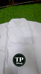 เสื้ออนุบาลชายคอฮวายผ่าหน้ากระเป๋าบนซ้าย 1 ตัว ใช้แต่งกายชุดอนุบาลชาย วัสดุผ้าโพรีเอเตอร์