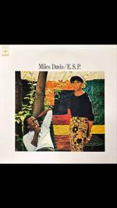 [ แผ่นเสียง Vinyl LP ] Artist : Miles Davis   Album :  E.S.P Cover : NM Disc : VG++ Manufactured : Japan Released : 1981 Price : 2150