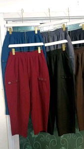 8113-กางเกงขา8ส่วนผ้าเกาหลีแต่งกระดุม