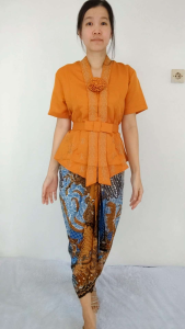Atasan Kebaya Kutubaru Bordir Lengan Pendek Rihanna Warna Kuning Model Bali Kartini