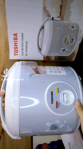 NỒI CƠM ĐIỆN CHỐNG DÍNH 18 TOSHIBA RC-18JFM( H) VN chống dính lòng nồi dày 1.7mm