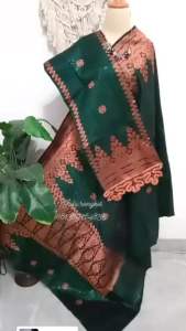 Mengenal Produk E-commerce: Desain Gliter Elegan, Botol Tembaga Kristal, dan Songket Silungkang Ijo