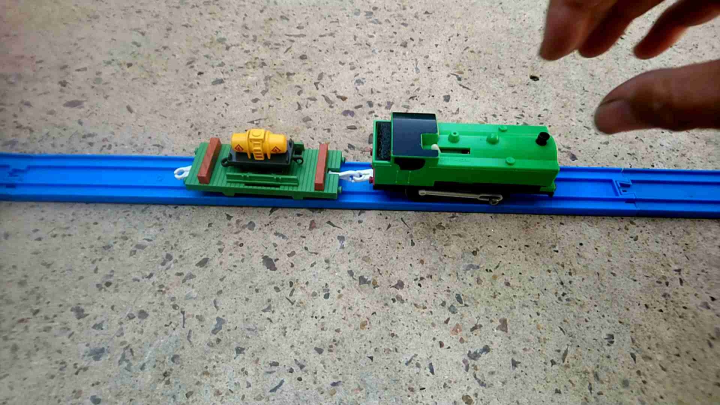 รถไฟTomy Plarail Duck Thomas & Friends โทมัสและผองเพื่อน | Lazada.co.th