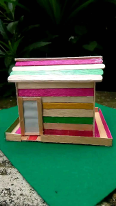 Rumah Miniatur mini warna warni kerajinan tangan dari stik es krim buat tugas sekolah