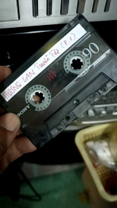 set 2 cuốn băng Cassette tiếng hát Hương Lan Phôi Sony HF