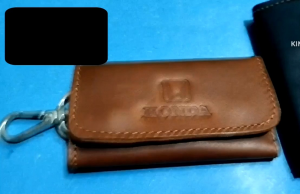 Dompet gantungan kunci kulit asli Honda / Gantungan kunci Lipat tiga mobil motor kulit asli