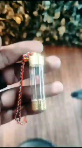 Liontin Tabung Transparan: Desain Unik & Aksesoris Fashion