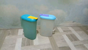Teko air ± 1ltr dan 2ltr tempat penyimpanan air dan base tanpa tutup.Tupperware Second Pl satuan 1pc