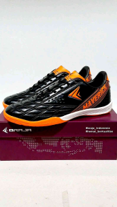 Braja-sepatu futsal Anak Braja Maverick Stylish In Black Orange