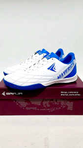 Braja-sepatu futsal Dewasa Braja Maverick In White blue