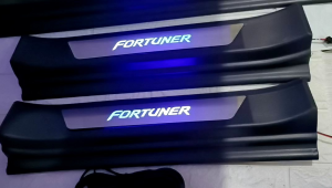 Sillplate Samping Mobil Fortuner LED Biru Import