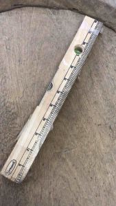 ระดับน้ำ  Smart  เป็นไม้   ความยาว 12 นิ้ว